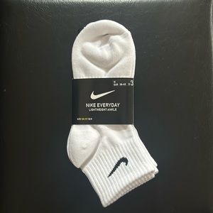 White Nike Socks Ankle x3